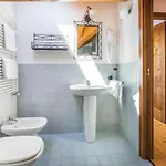 Casa Cuc 4 *