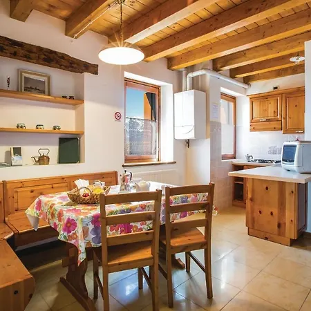 Casa Cuc 4 Apartman Lauco