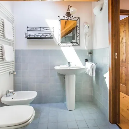 Casa Cuc 4 *